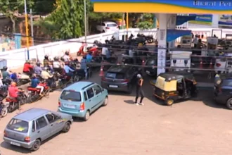 Diesel Crosses Rs 100 in Bhubaneswar